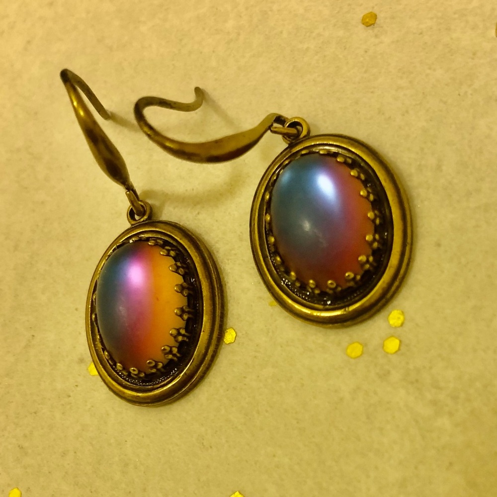Purple Iridescent Opal Oval Cabochon Earring,NWT